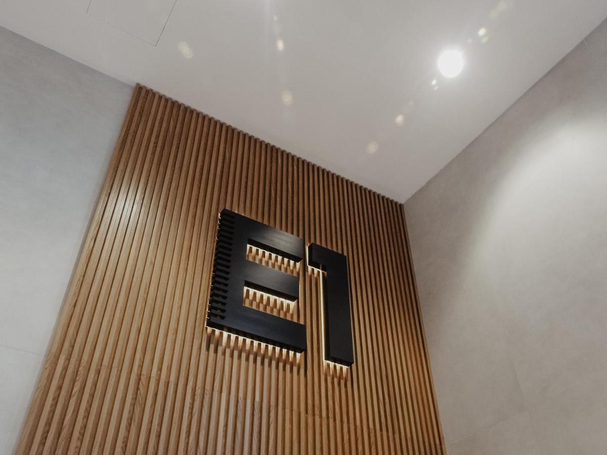 New Luxury Sunrise Oceanview Apartment In 지브롤터 외부 사진