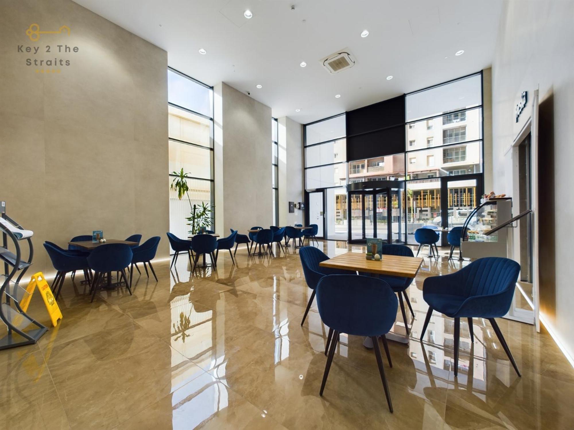 New Luxury Sunrise Oceanview Apartment In 지브롤터 외부 사진